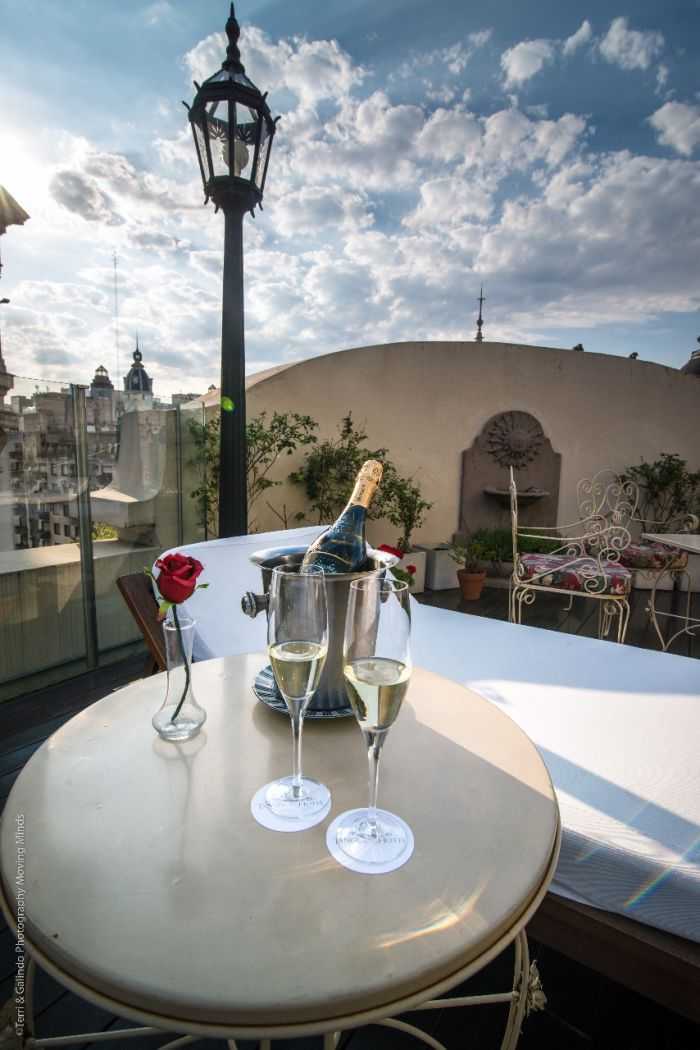 Seguimos en lo alto Doom Roof Top Bar de Tango de Mayo Hotel