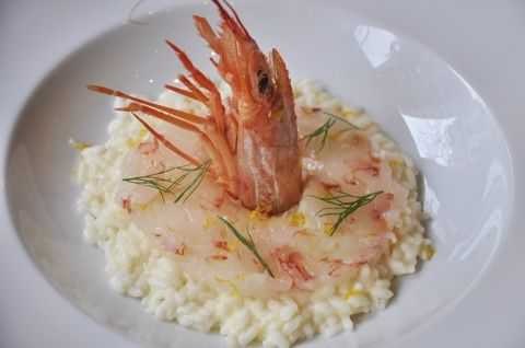 L'ADESSO RISTORANTE NOS ACERCA SU RECETA RISOTTO CON CARPACCIO DI GAMBERONI
