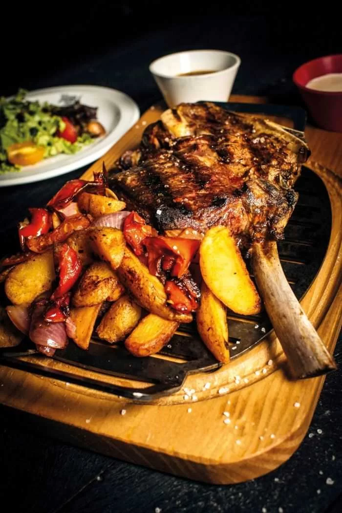 Johnny B. Good se une a los festejos del día del padre en su imponente local de Palermo