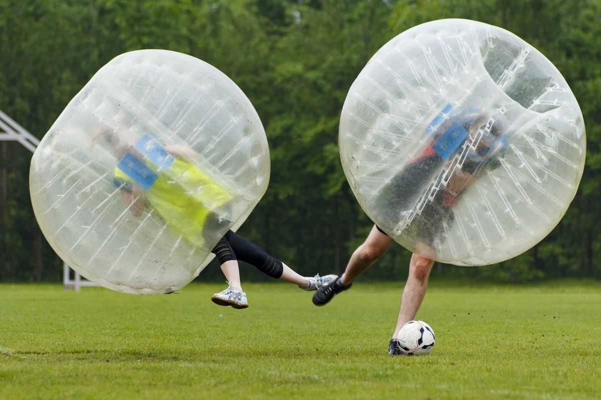 Williamsburg invita a jugar al Bubble Soccer durante el Mundial Rusia 2018
