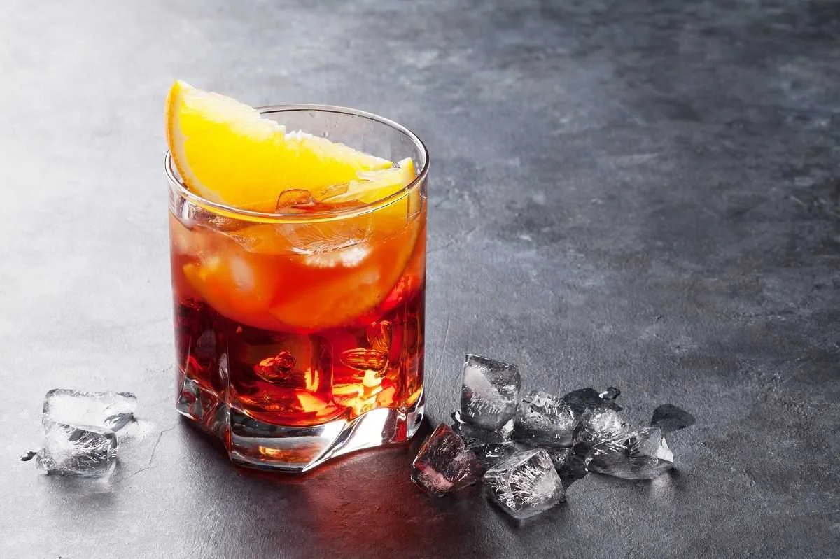 Brukbar inicia un ciclo de clásicos de la coctelería a precio promocional con bartenders invitados