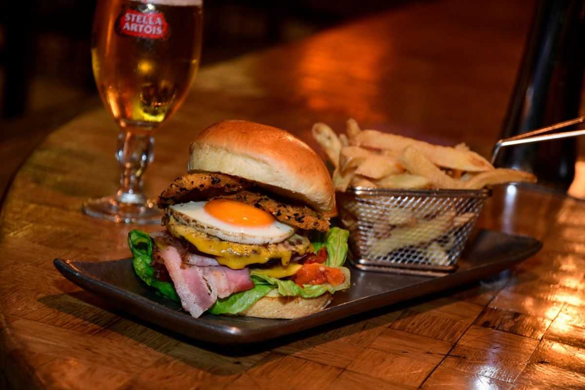 Bruce Grill Station ofrece imperdibles 2x1 para disfrutar su propuesta de estilo americano durante toda la semana