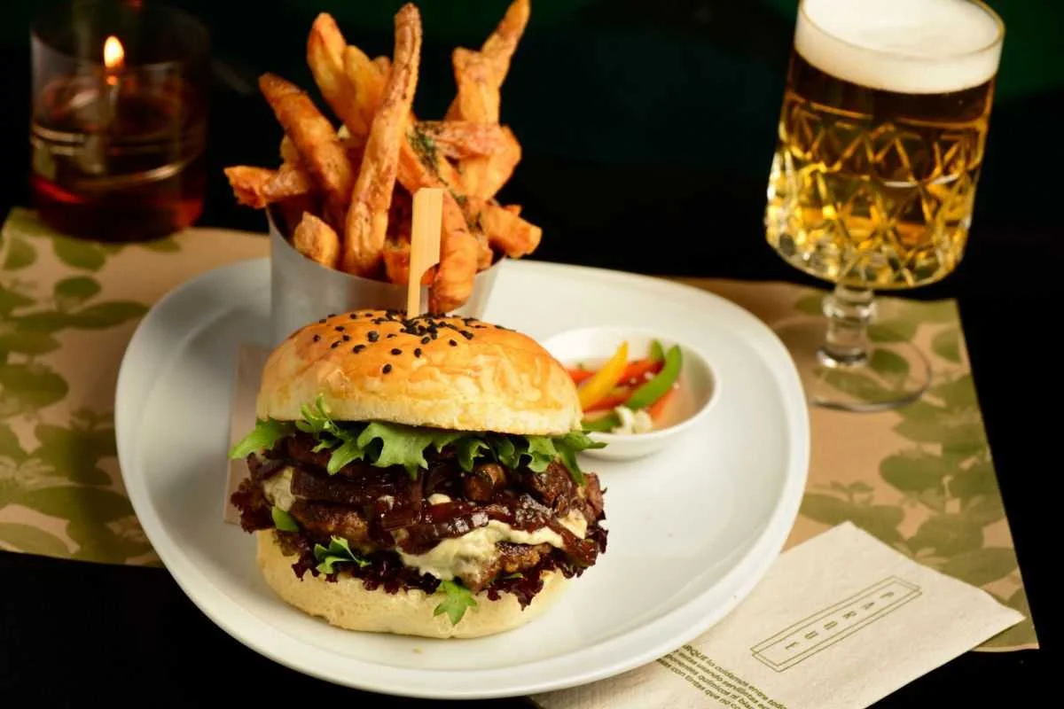 Parque Bar festeja el Día de la Hamburguesa con una exclusiva promoción