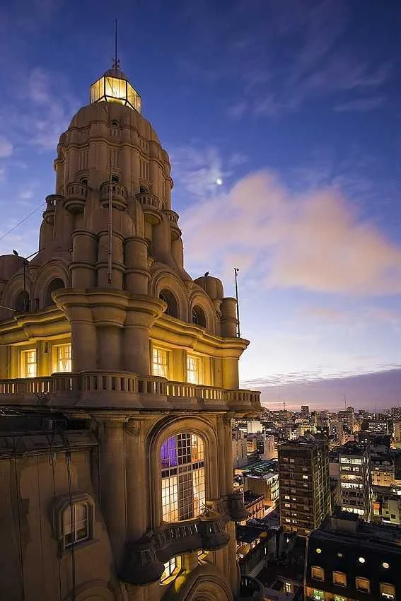 Salón 1923: El Rooftop del Palacio Barolo