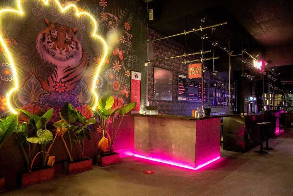 25/11 Lado V se pone &ldquo;On fire&rdquo;: Pizzas plant-based en una noche especial