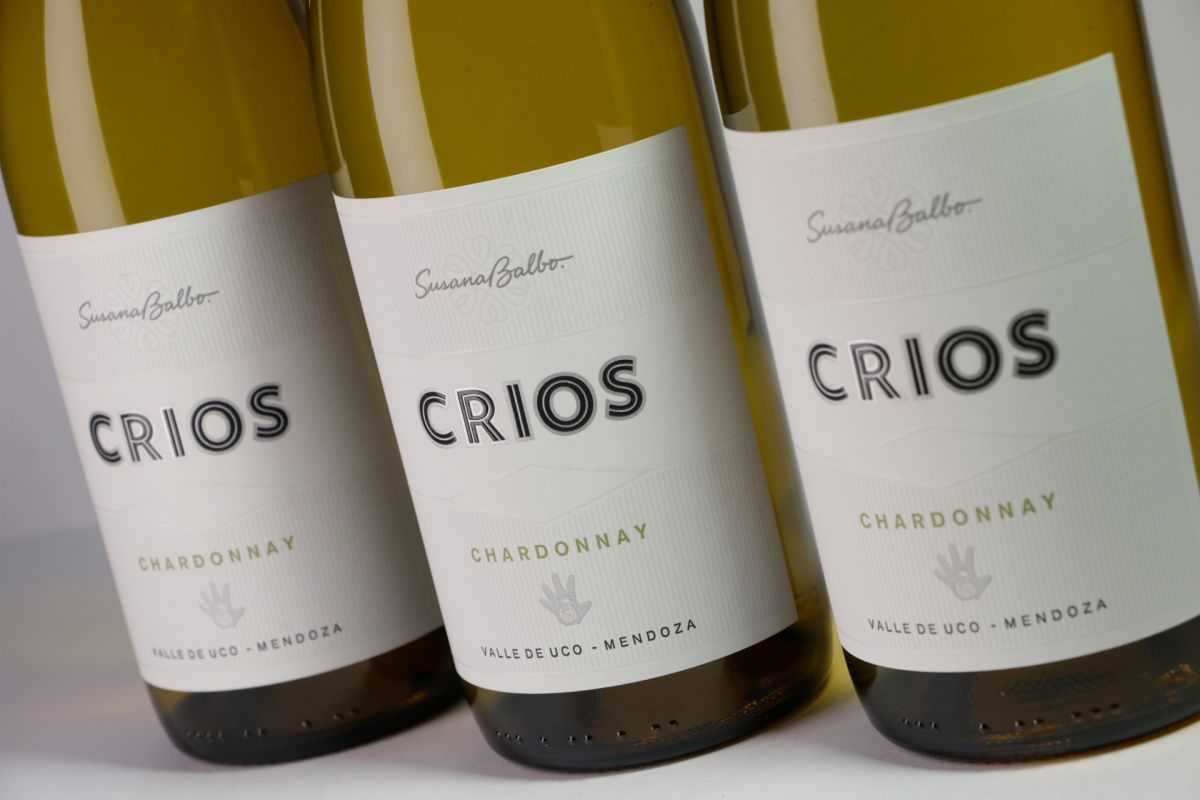 EL ENCANTO DE LA FRESCA Y JOVEN REINA CRIOS CHARDONNAY 2021
