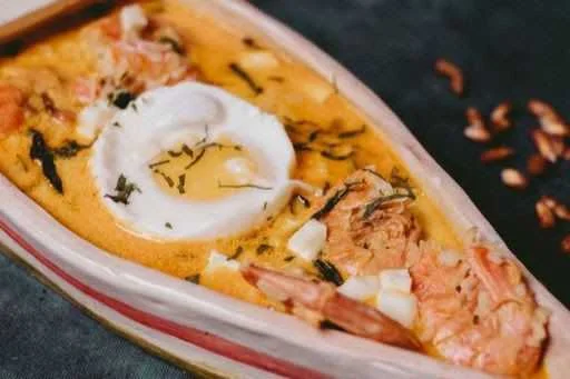 PLATOS CON PESCADOS Y MARISCOS EN ASU MARE