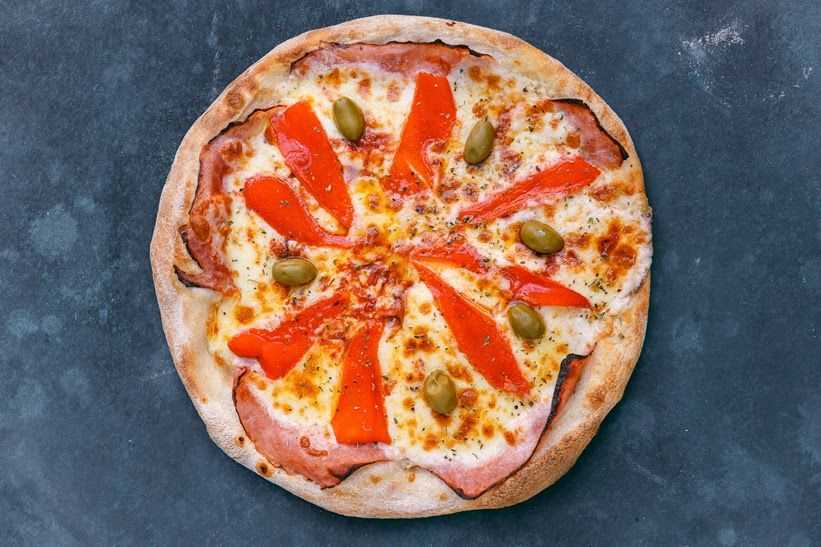 EN EL DÍA DE LA PIZZA, 50%OFF EN LAS MÁS PEDIDAS DE SALE E PEPE
