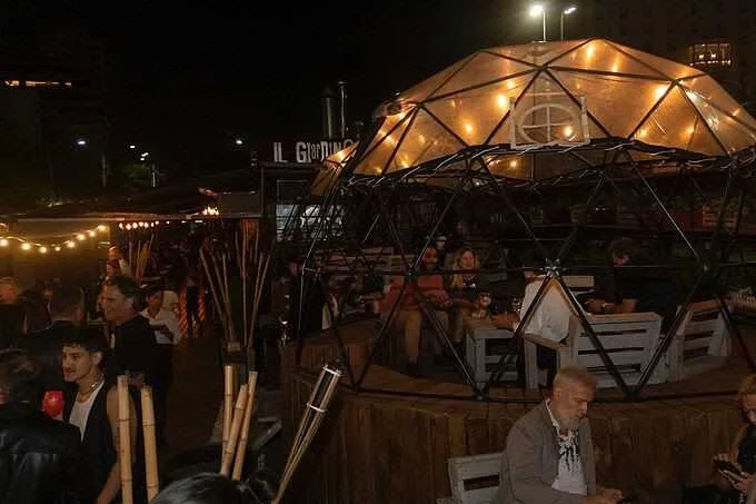 IL GIARDINO TERRAZA ROMAGNOLI: TAROTISTA Y DJ SET EN VIVO