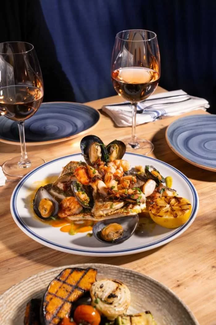 Mare By Fran Rosat celebra un año de su cocina de mar