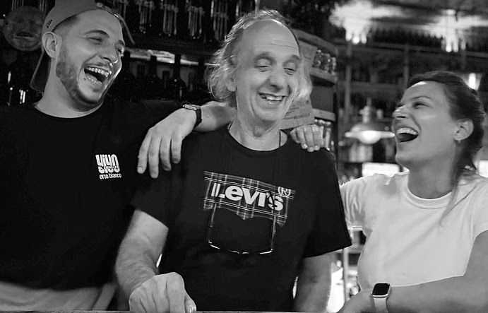 Tallarica recibe a Yiyo, el Zeneize, en un pop up que celebra a clásicos argentinos