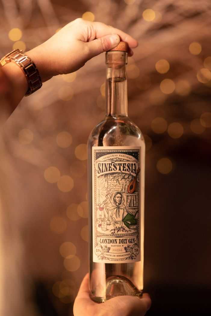 Sinestesia London Dry Gin La sinfonía de los sentidos en una copa