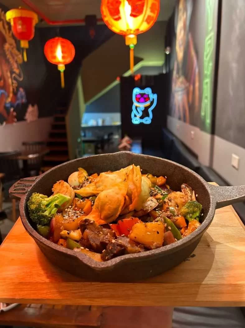 En Abasto, Taypá se destaca con los sabores más distintivos de la gastronomía chifa