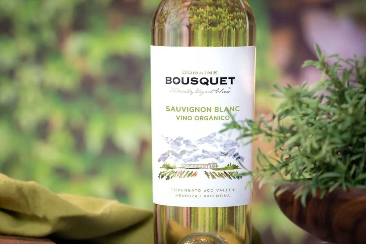 Frescura y Expresión Varietal de una Cosecha Excepcional Bousquet Sauvignon Blanc Orgánico 2024, el brindis ideal para San Valentín