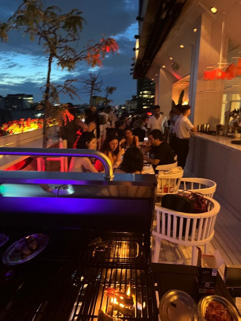 Visit Sky Bar invita a un original pop up junto a El Limón