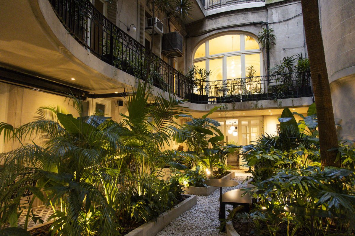 Muyè: la nueva apertura que conquista Recoleta con cocina de autor y un jardín secreto