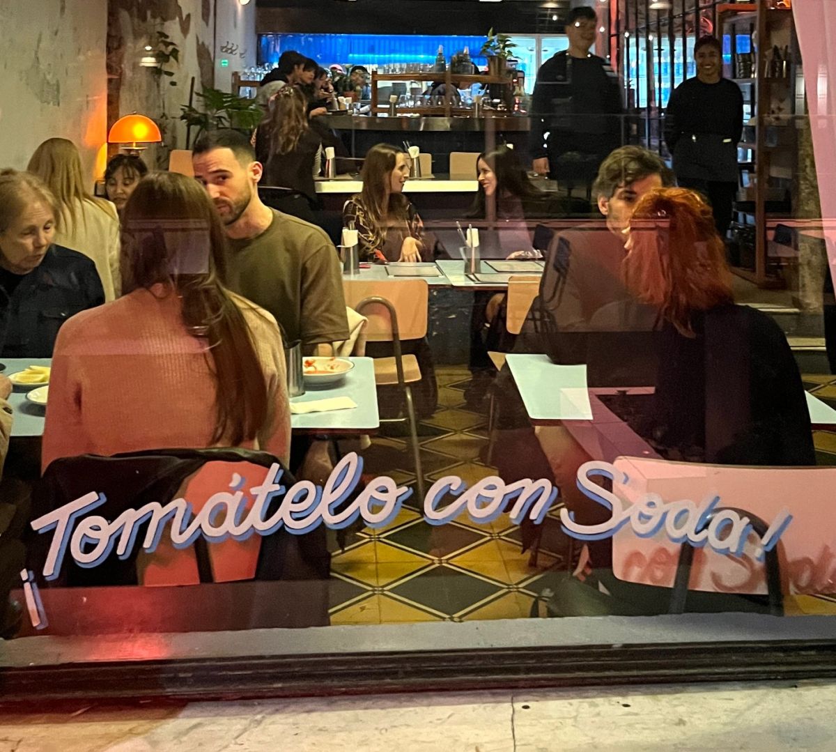 Sifón presenta una velada especial con un menú fuera de carta y música en vivo 