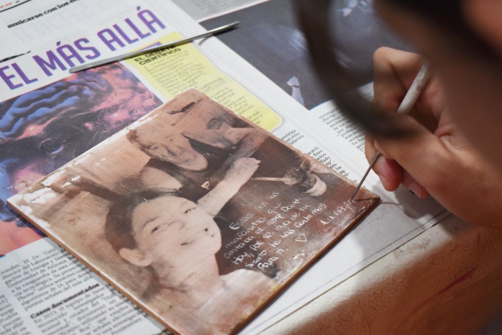 LA TECNICA MILENARIA QUE ATRAE A LOS ARTISTAS JOVENES