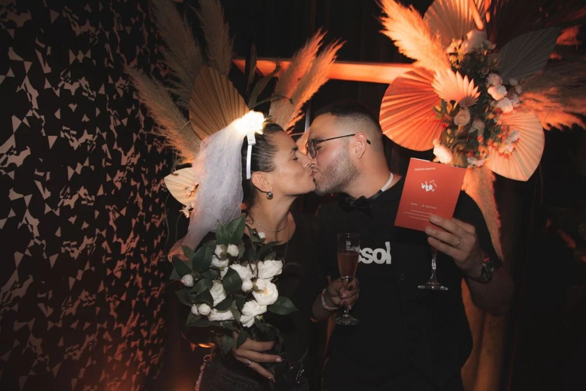 Punto Mona celebra San Valentín con casamientos simbólicos