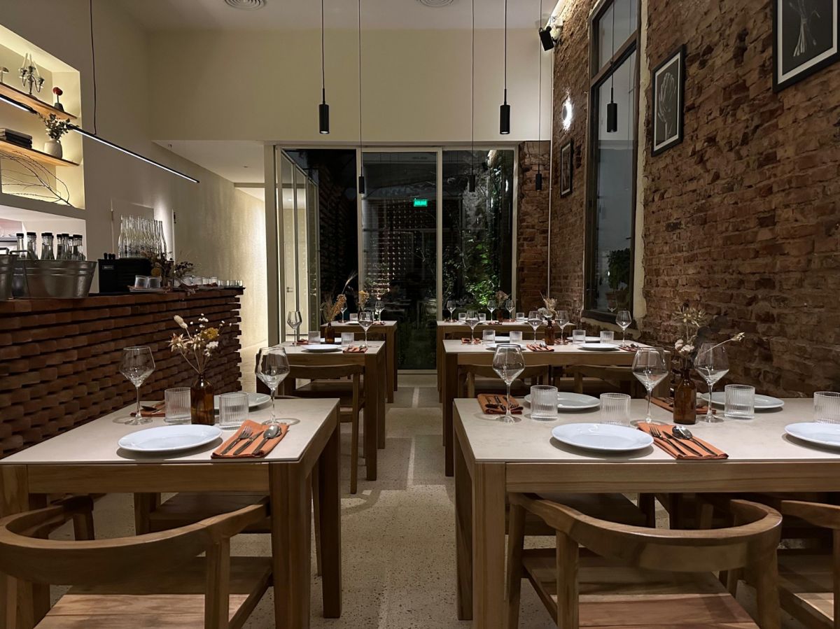 Carmen celebra San Valentín con un menú especial para compartir entre brasas, pastas y vinos