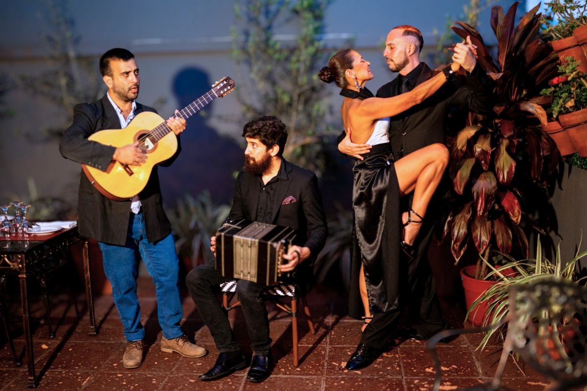 Expresión Tango presenta una Cena Show en La Capitana