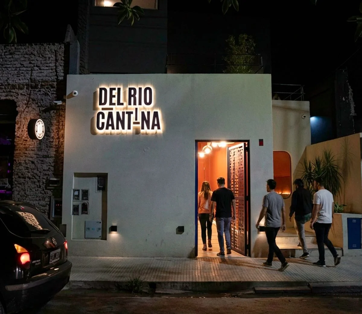 Del Río Cantina celebra el Día de la Bandera con menú de empanadas y locro a $25.000 por persona