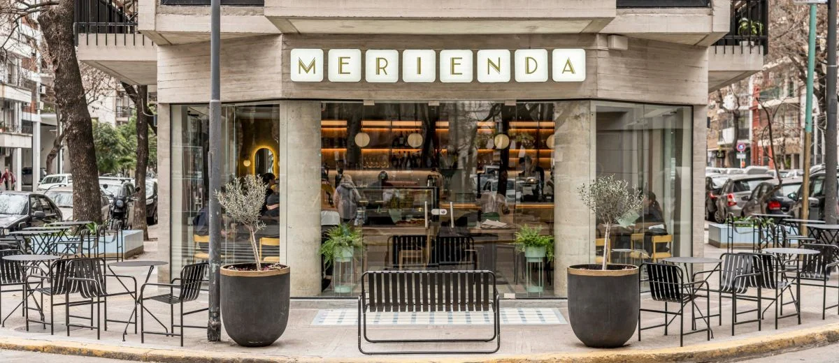 Menú ejecutivo, tardeo y cena por pasos: la experiencia gastronómica all day de Merienda