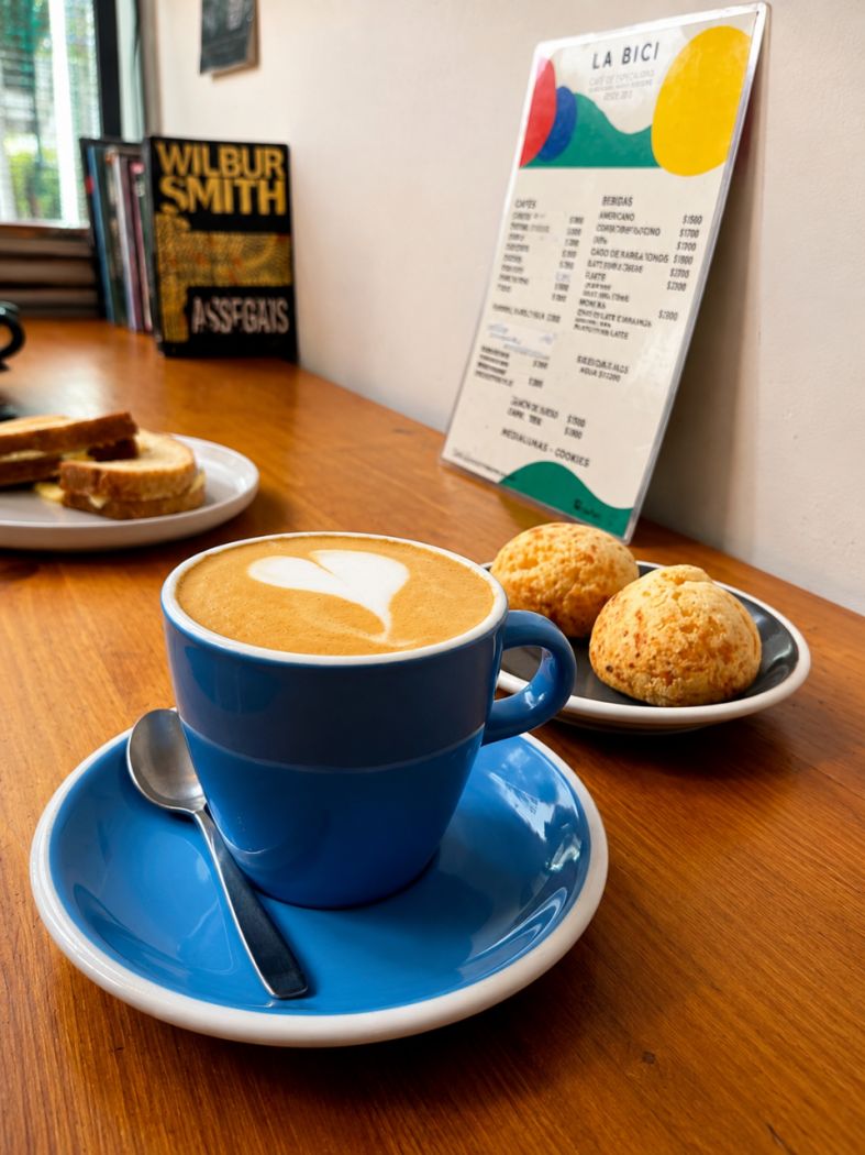 Bizcochos, margaritas y café: una ruta alternativa por Uruguay